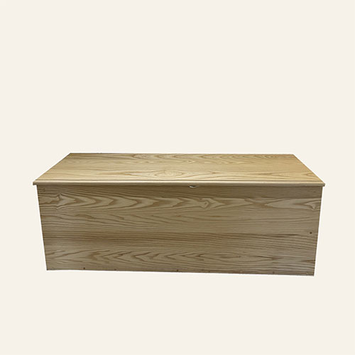 Traditional Blanket Chest 263090
