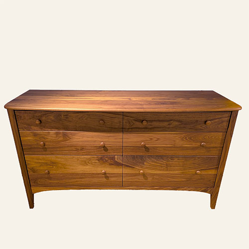 New England Dresser
