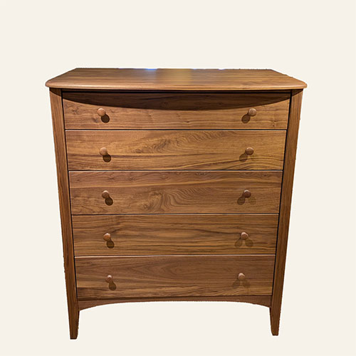 New England Dresser