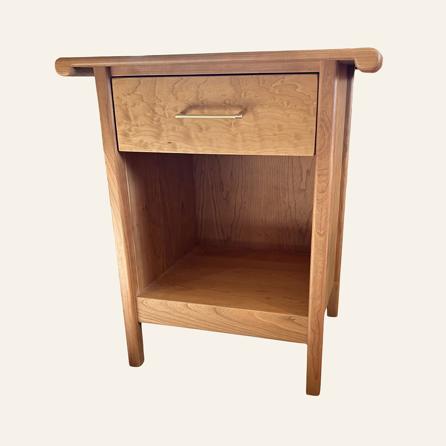 Champlain Classic Nightstand 267603
