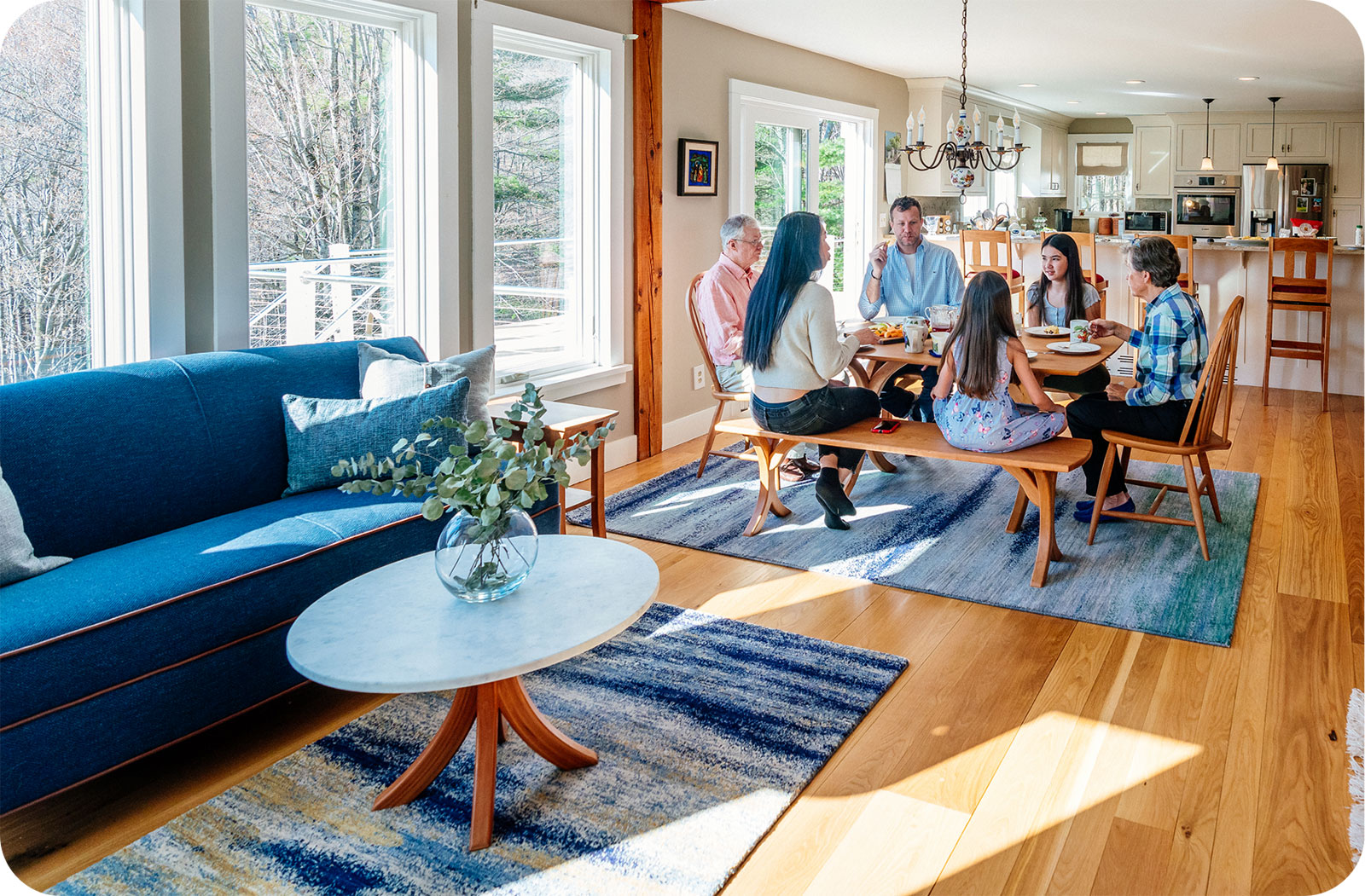 family at breakfast table